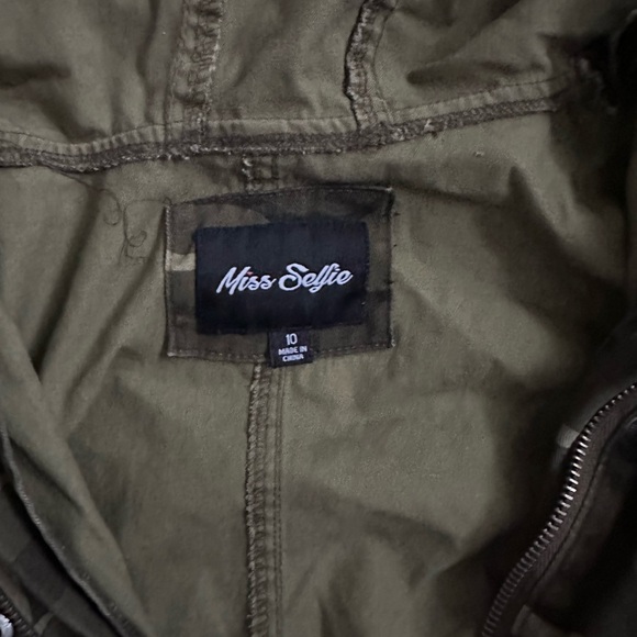 Miss selfie camo pattern hooded jacket with pockets - Picture 4 of 6